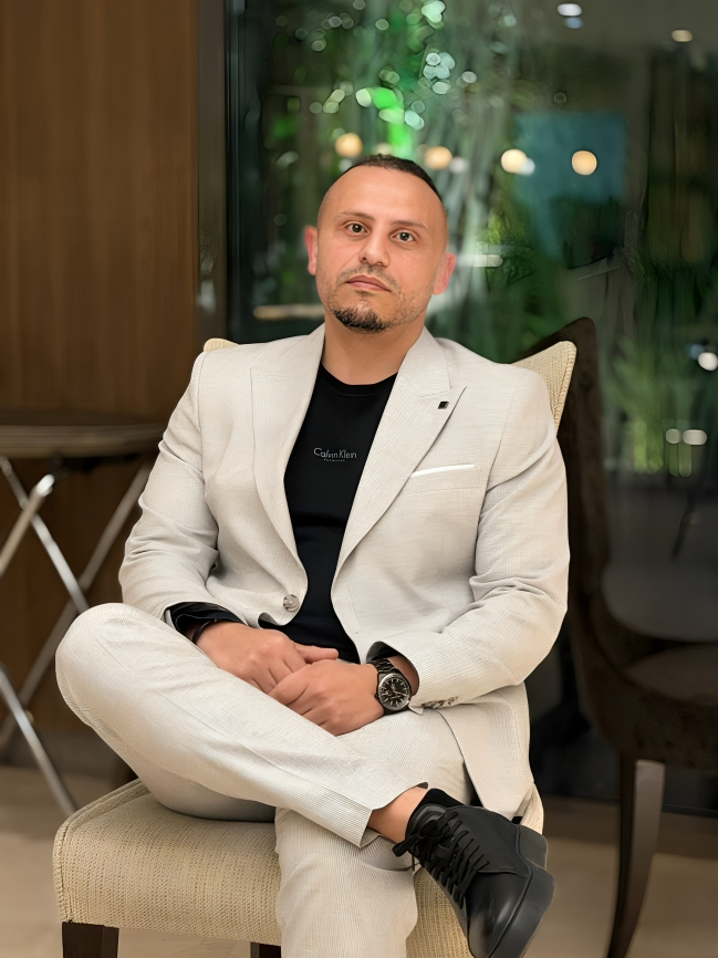 د. مهند جميل سعيد – أفضل طبيب تجميل غير جراحي في عمان